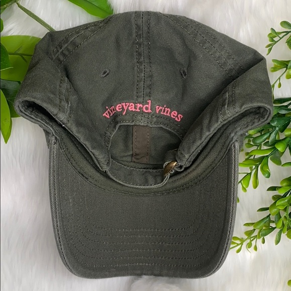 EUC: Vineyard Vines Hunter Green/Pink Whale Hat - Picture 6 of 6